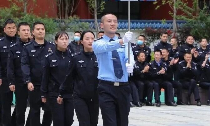 肖.jpg